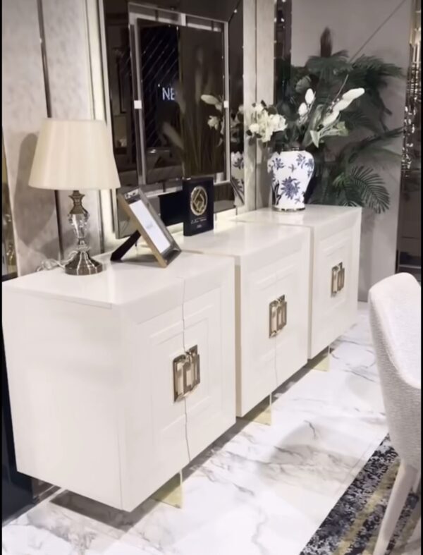 Meridian Sideboard & Mirror - Image 2