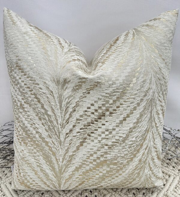 Alemais Cushion