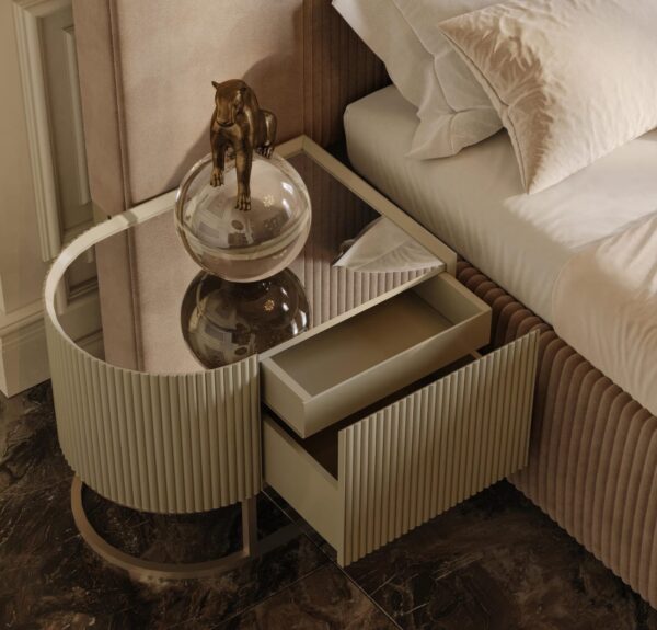 Lyon Bedroom Collection (Black/Cappuccino/Cream) - Image 4