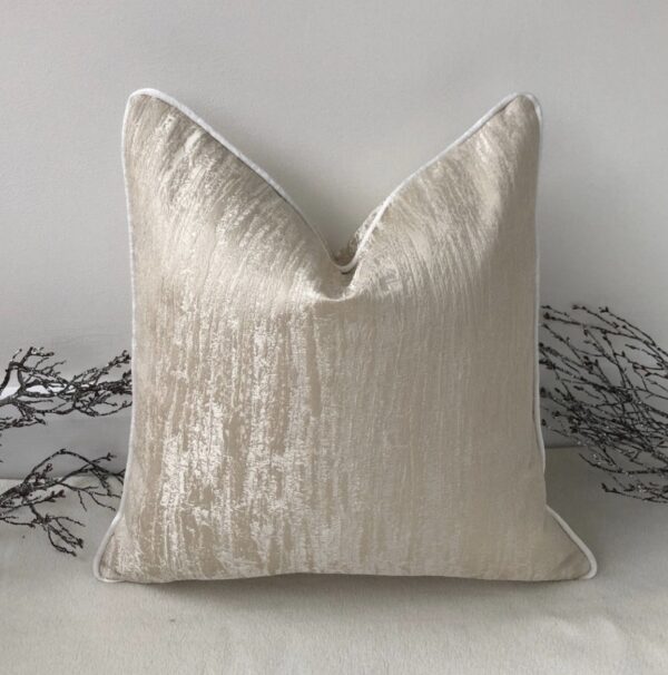 Farello Cushion
