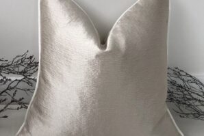 Champagne Solomon Cushion