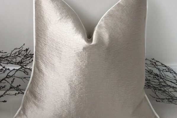 Champagne Solomon Cushion