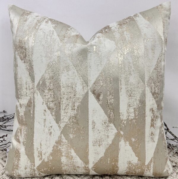 Belle Cushion