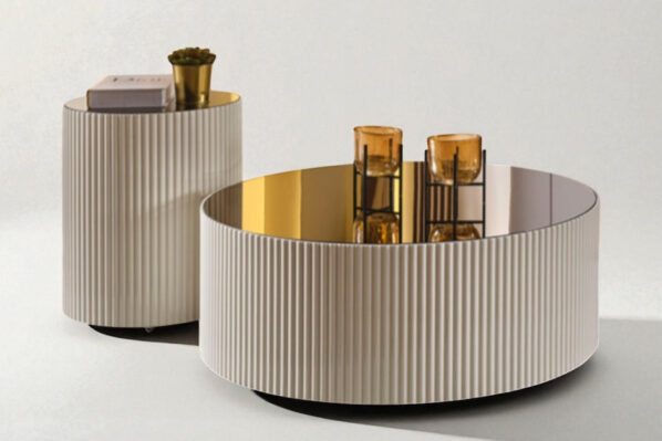 Novia Coffee/Side Table