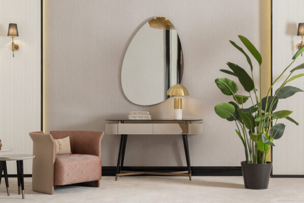 Essenza Console + Mirror