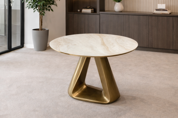 Azzero Dining Table (Exclusive Ceramic)